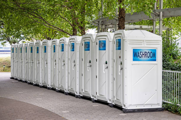 Best Luxury portable toilet rental  in Augusta, KS